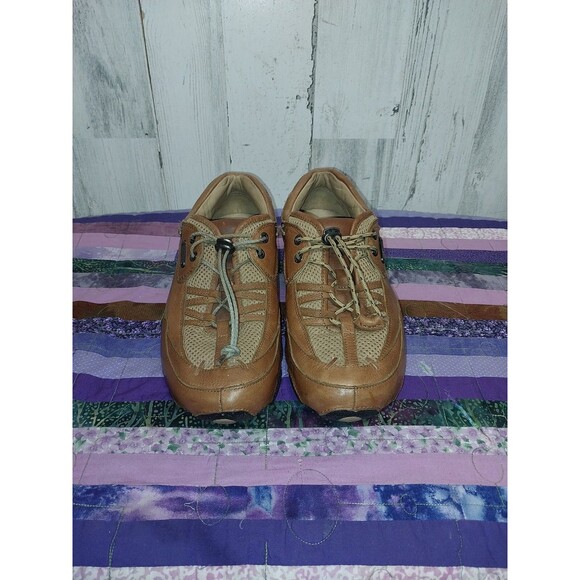 H.S. Trask Men's Size 8.5 M Brown Leather Trophy Lace Up Shoe - Picture 3 of 10